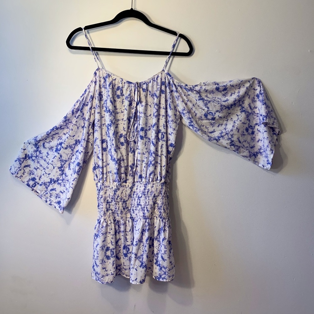 White and Purple Flowy Sleeve Dress (M)